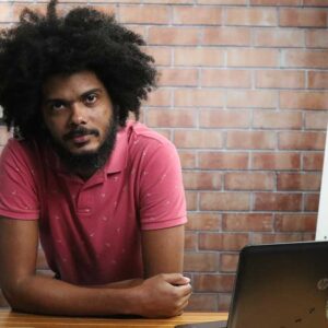 O MINUTO QUE FOI   DA IDEIA À EXIBIÇÃO  Com Yasser Socarrás González